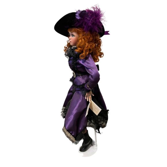 Vintage 2003 Jan McLean Exclusively Yours Porcelain Doll “Pearl” French Floozie - Picture 6 of 8